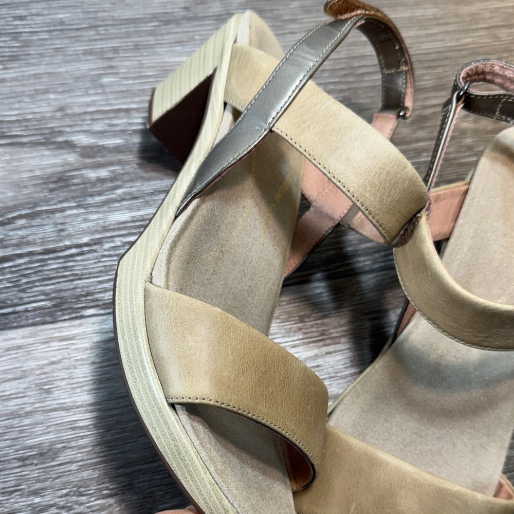 Naot Tan Leather Sandals woman’s 38 (s151) - Picture 5 of 8